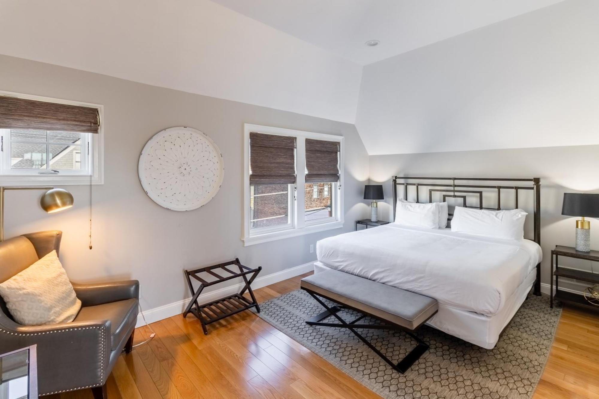 הוילה The Newport Lofts - 595 Thames Street מראה חיצוני תמונה