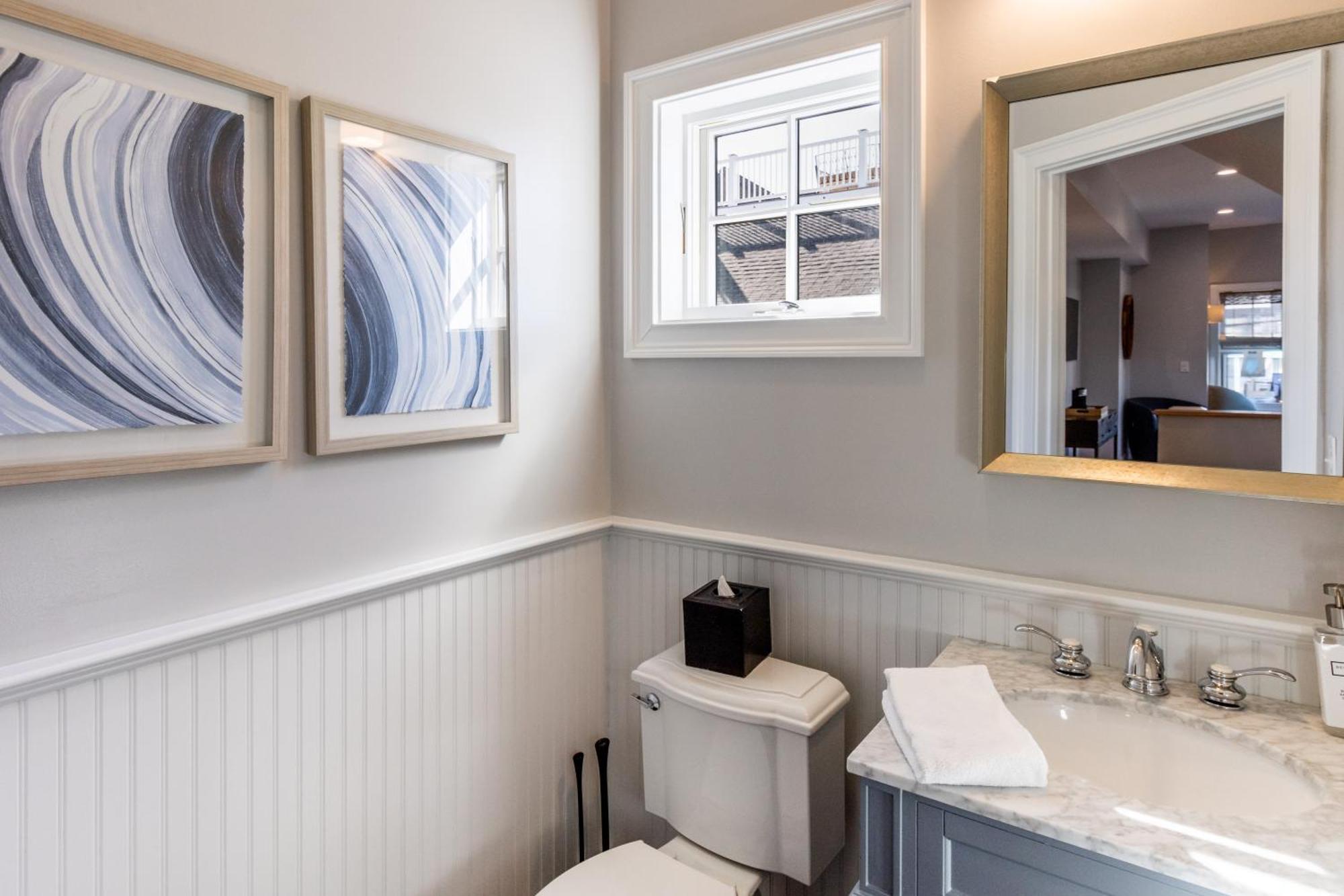 הוילה The Newport Lofts - 595 Thames Street מראה חיצוני תמונה